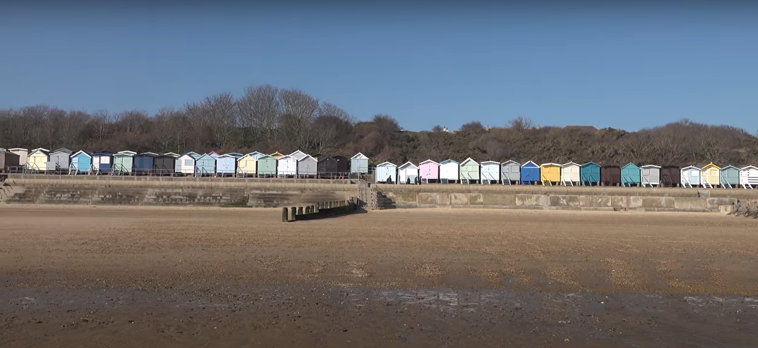  Frinton-on-Sea Beach 